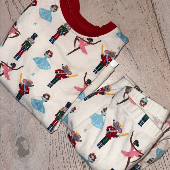 Hatley Other - Hatley Christmas Pajamas (5) 2 pc set top & bottom nutcracker ballerina red pink